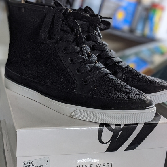NWB Black Lace Hightops - Picture 5 of 6